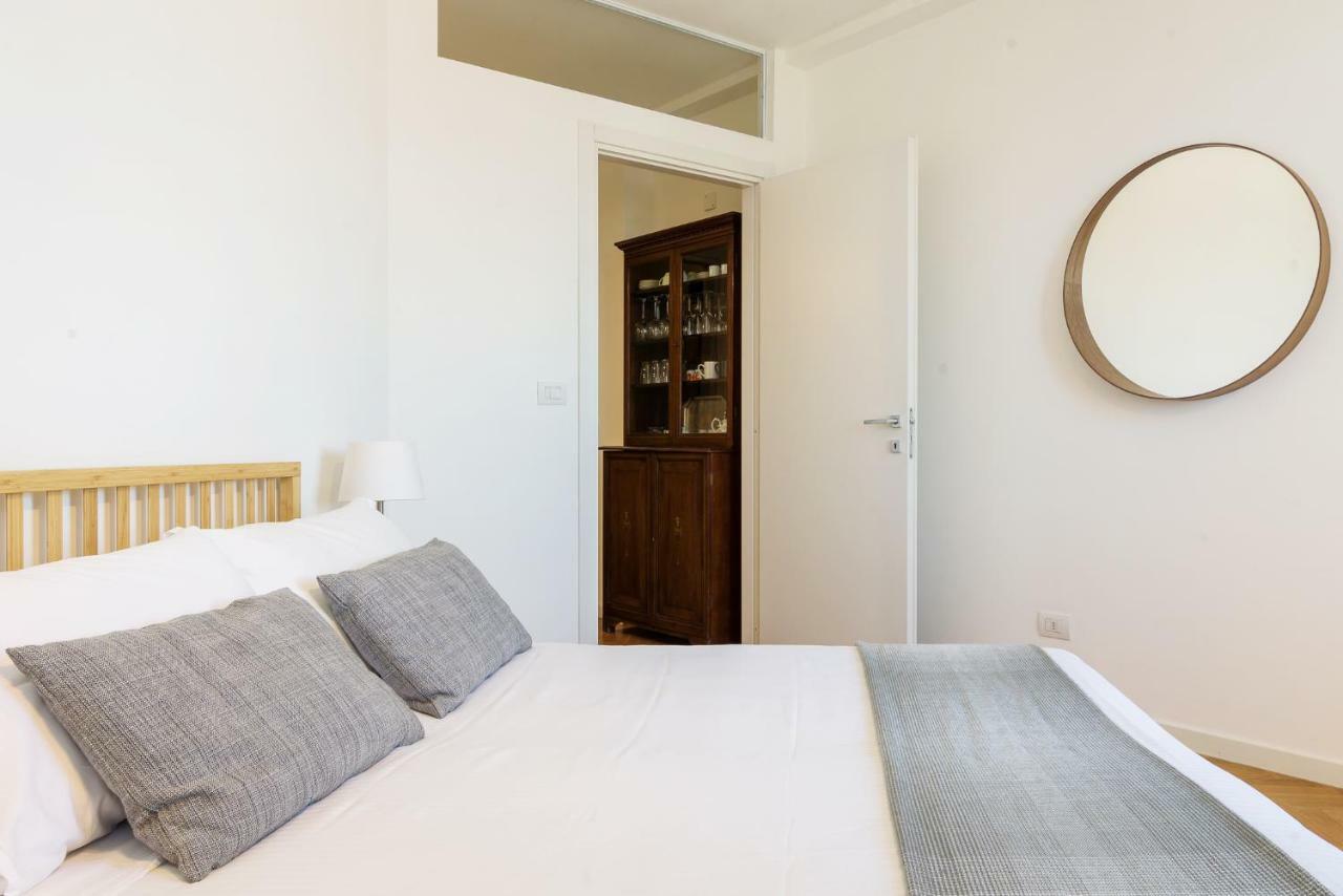 Joivy Homey 1-Bed With View Near Citylife Milán Exterior foto